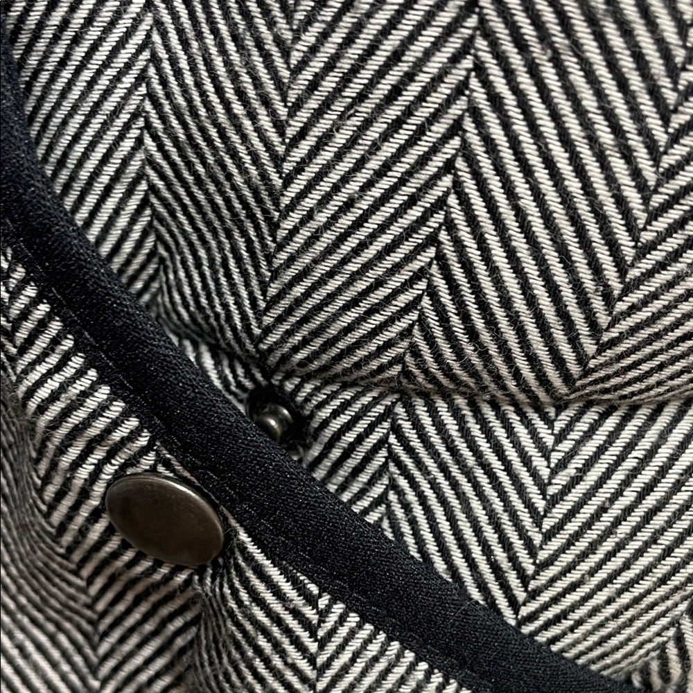 A New Day Black and Gray Herringbone Quilted Vest - Picture 4 of 7